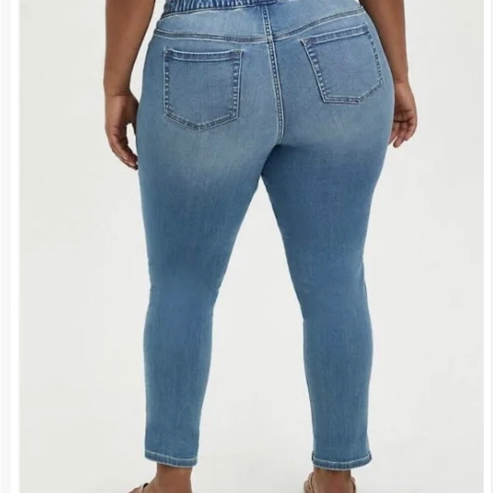 Torrid Size 1 Draw String Elastic Waste Jeans - image 2